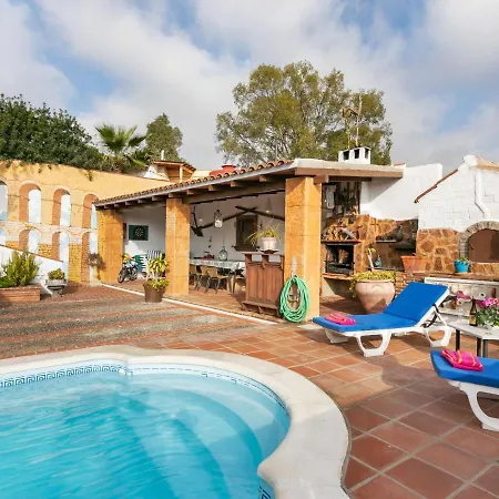 Villa Classy In With Private Swimming Pool